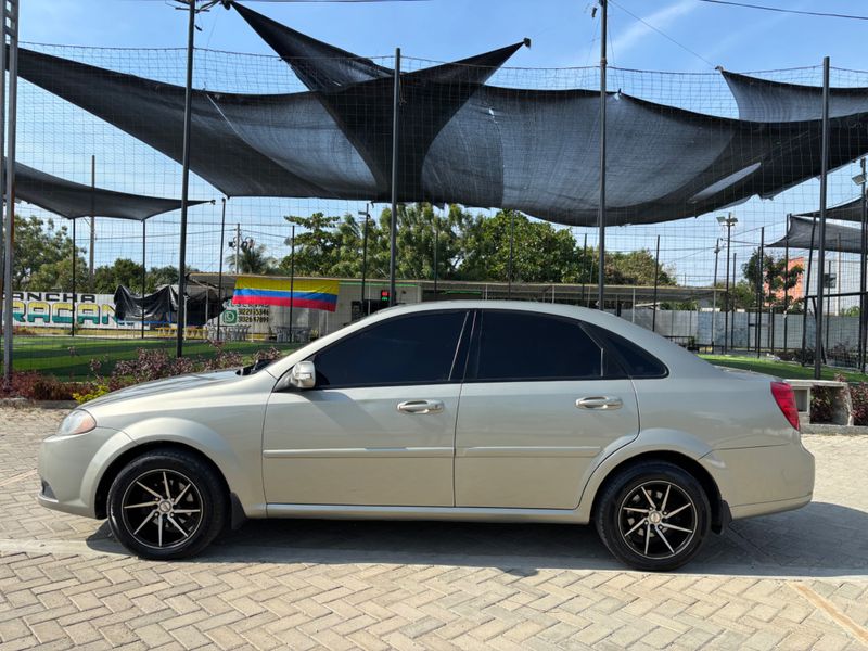 Chevrolet Optra 1.6 Advance 2012 - imagen secundaria 2