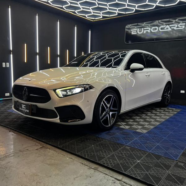MERCEDES BENZ A200 2020 - imagen secundaria 1