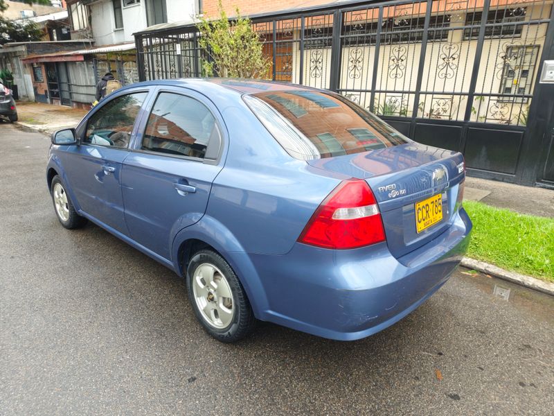 Chevrolet Aveo Emotion - imagen secundaria 2