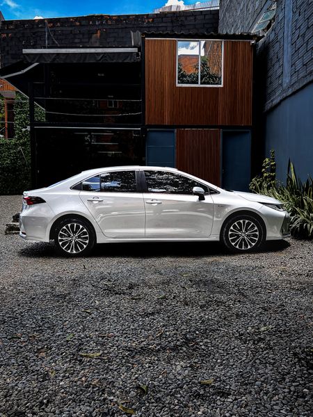 Toyota Corolla SE-G Hybrid 2026 - imagen secundaria 1