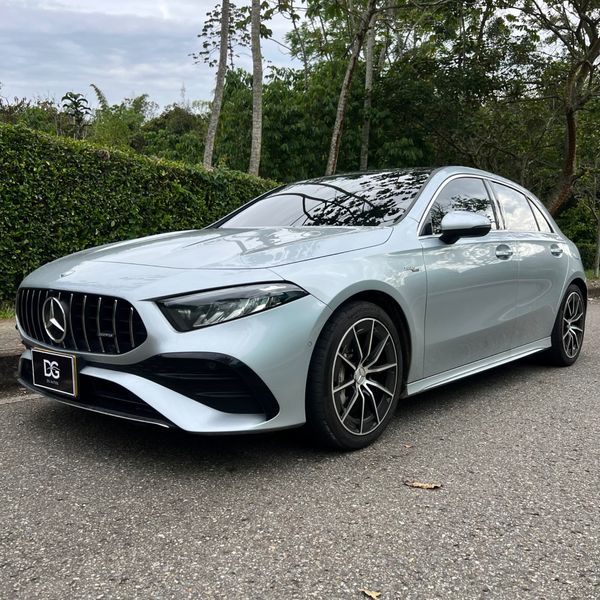 Mercedes Benz A35 AMG 2025 Híbrido - imagen secundaria 1