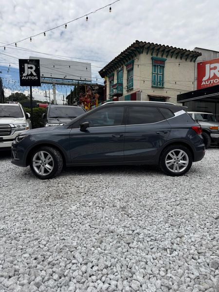 Seat arona FR 2022 - imagen secundaria 2