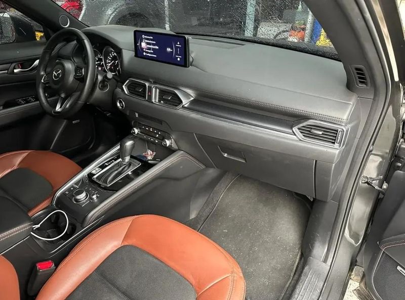 Mazda CX-5 Grand Touring Carbon 2025 - imagen secundaria 1