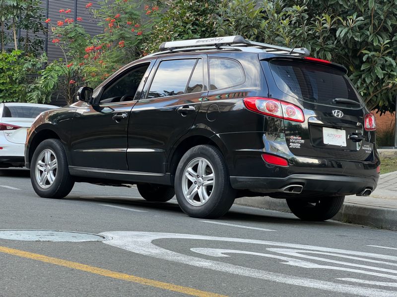 Hyundai Santafe GL 2013 - imagen secundaria 2