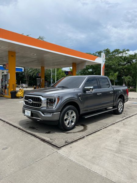 Ford F-150 Platinum 3.5cc 2023 - imagen 1