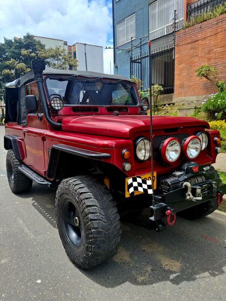 Nissan Patrol LG60 Carpado - imagen 1