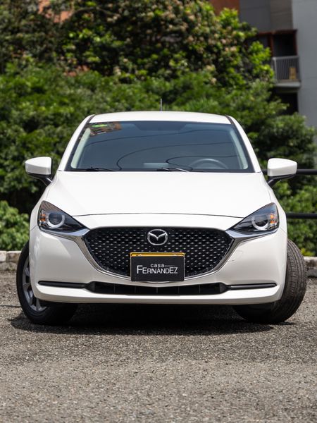 Mazda 2 Touring Mecnico 2022 - imagen secundaria 1