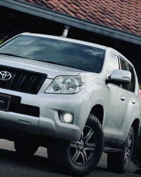 Toyota Prado TX - imagen secundaria 1