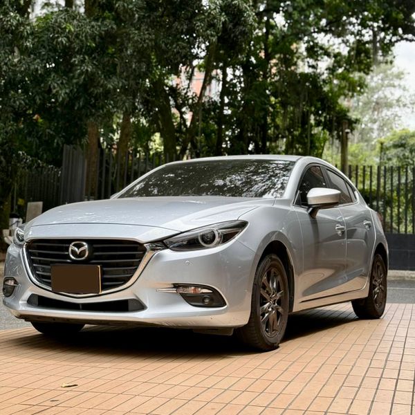 Mazda 3 - imagen secundaria 1