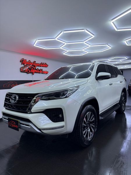 Toyota Fortuner Srv 2022 - imagen 1