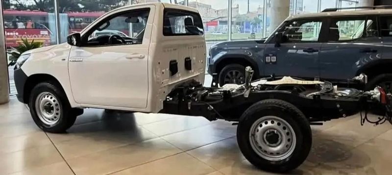 Toyota Hilux Chasis 2026 - imagen secundaria 1