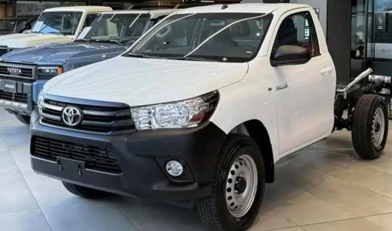 Toyota Hilux Chasis 2026 - imagen secundaria 2