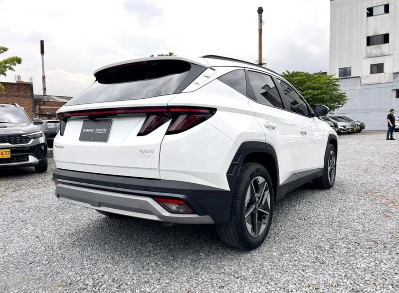 Hyundai Tucson Premium 2025 - imagen secundaria 2