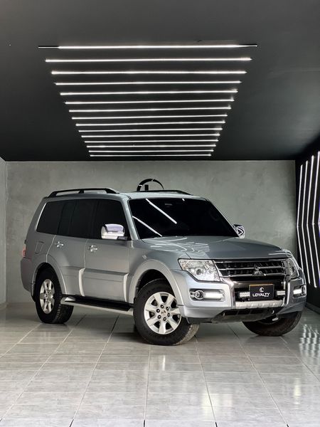 Mitsubishi Montero V97 Wagon B2 - imagen secundaria 1