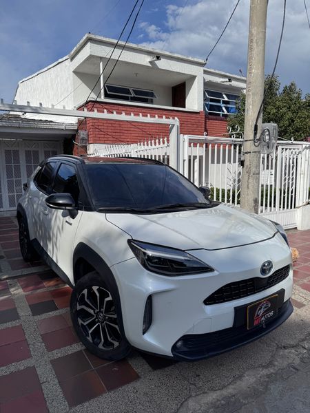 Toyota yaris cross 2023 - imagen secundaria 2