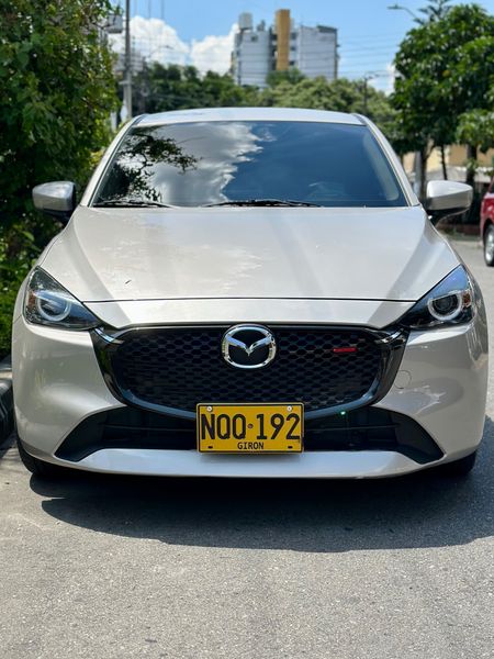 Mazda 2 Grand Touring Lx Sedán 2025 - imagen secundaria 1