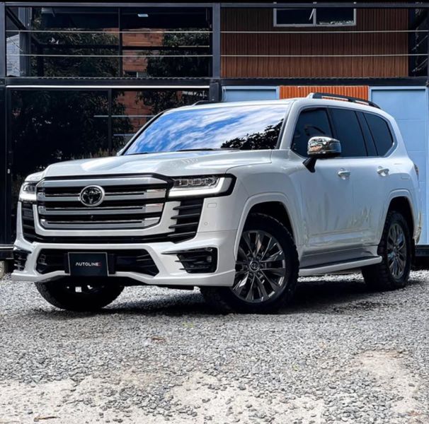 Toyota Sáhara Lc300 ZX Gasolina 2023 - imagen 1