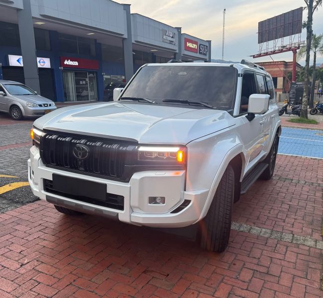 Toyota Prado Vx 2026 2.8 Diesel Entrega Inmediata - imagen secundaria 1