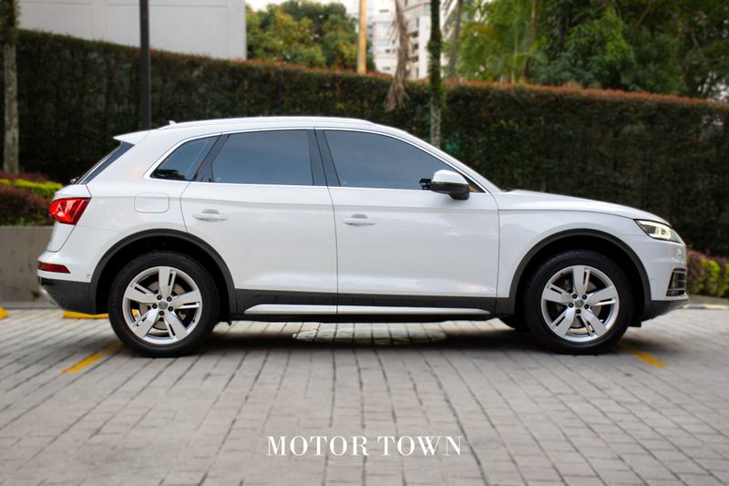 Audi Q5 Tsfi 2.0T Quattro Advance 2019 - imagen secundaria 1