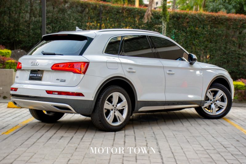 Audi Q5 Tsfi 2.0T Quattro Advance 2019 - imagen secundaria 2