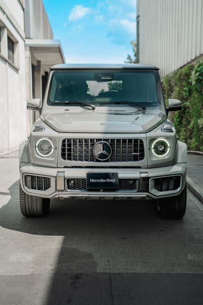 MERCEDES BENZ AMG G63 - imagen secundaria 1
