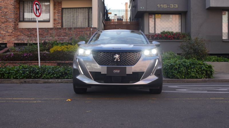 PEUGEOT 2008 allure - imagen secundaria 1