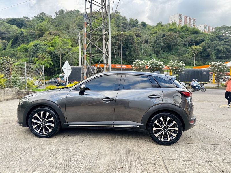 Mazda CX3 Grand Touring - imagen secundaria 1