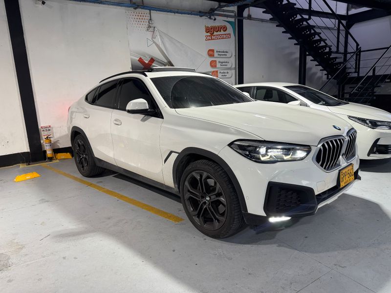 BMW X6 40i