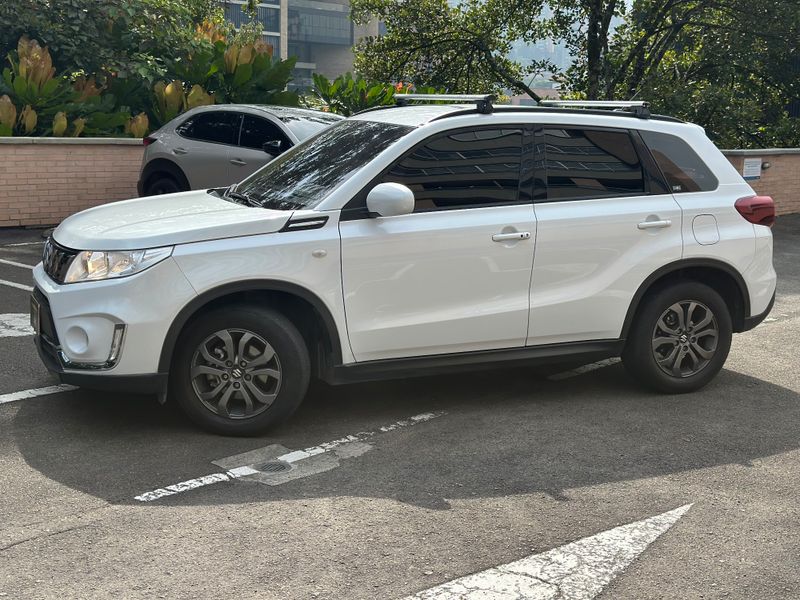 Suzuki Vitara live 2023 - imagen secundaria 1