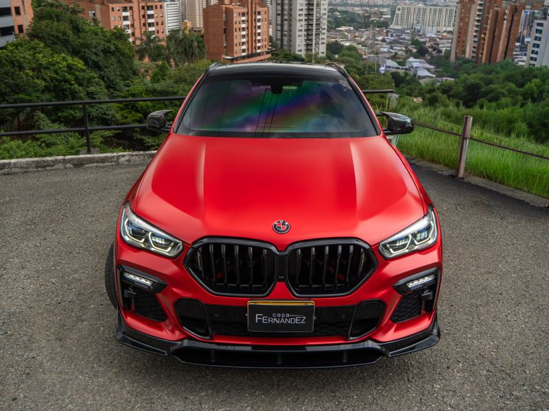 BMW X6 M50i 2021 - imagen secundaria 1