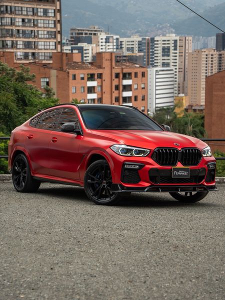 BMW X6 M50i 2021 - imagen secundaria 2