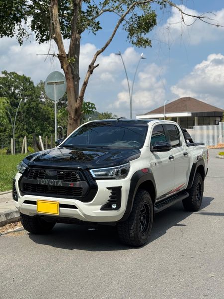Toyota hilux GR 2022 2.8 diesel
