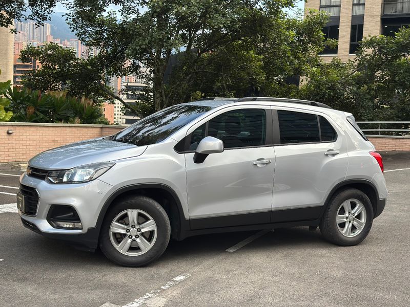 Chevrolet TRACKER 2018 full - imagen secundaria 1