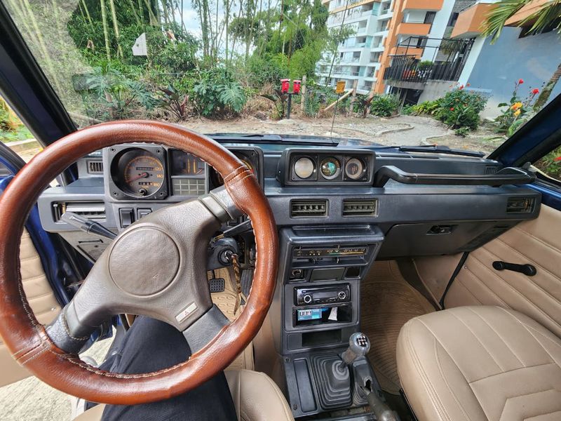 Mitsubishi MONTERO CARPADO MOD 1995 - imagen secundaria 2