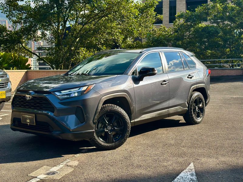 Toyota rav4 XLE híbrida 2022 - imagen secundaria 1