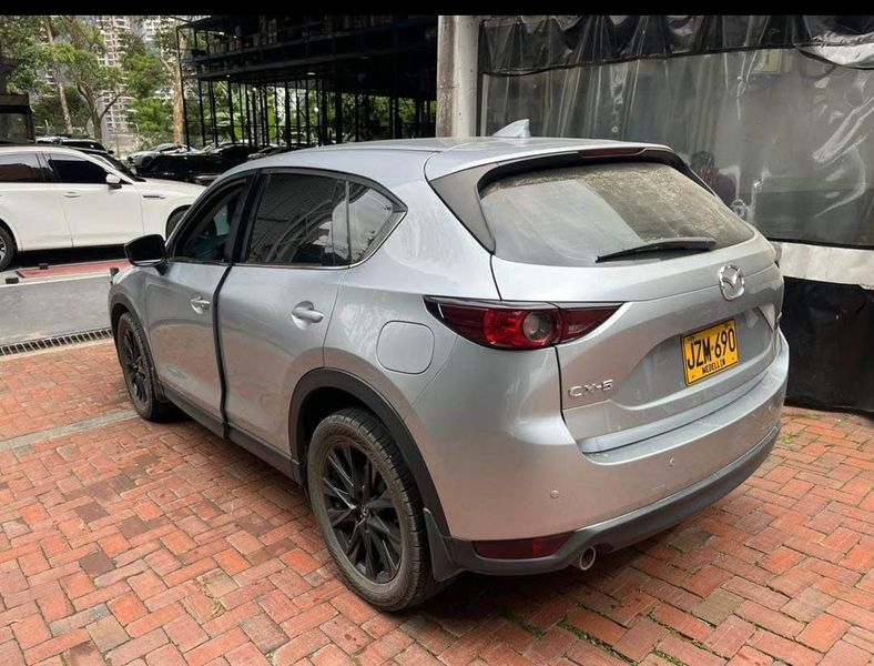 Mazda CX-5 Grand Touring 2022 - imagen secundaria