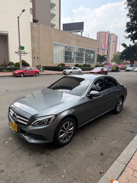 Mercedes benz c180 1.6 - imagen secundaria 1