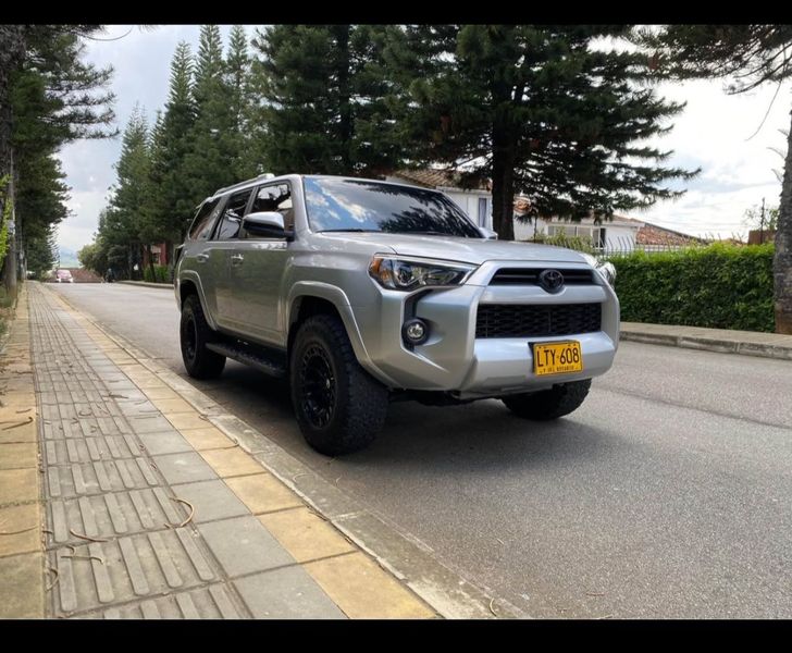 TOYOTA 4RUNNER SR5 2023 - imagen secundaria 1