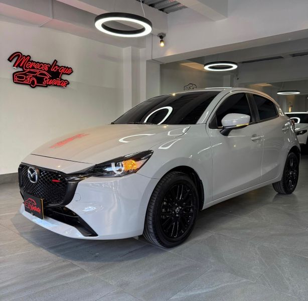 Mazda 2 Grand Touring Carbono 2024 - imagen 1