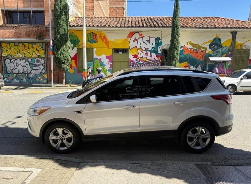 Ford Escape Titanium 2015 - imagen 1