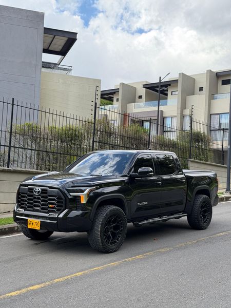 TOYOTA TUNDRA HÍBRIDA 4X4  2023