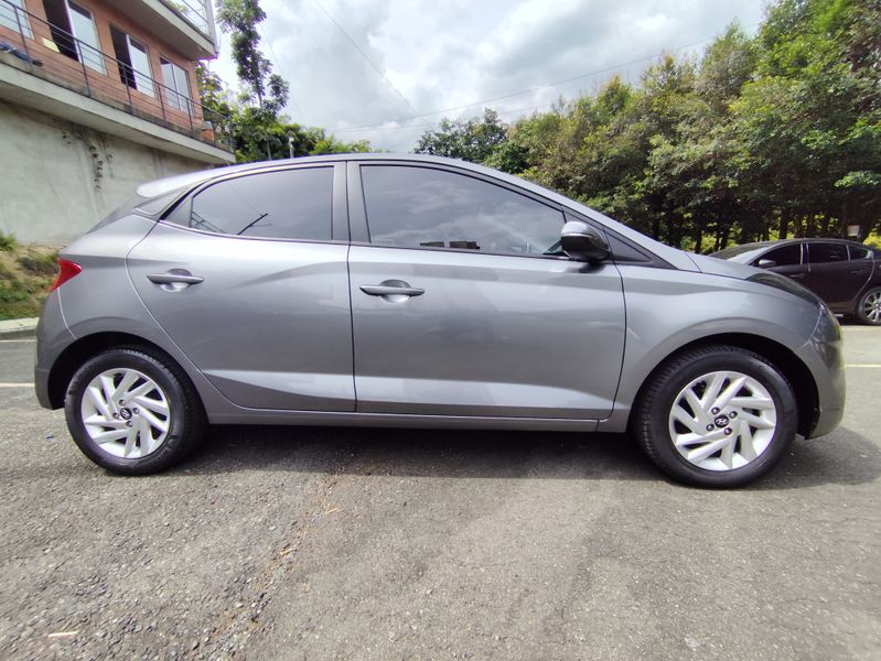 Hyundai getz hb 20 modelo 1.6 AT - imagen secundaria 1