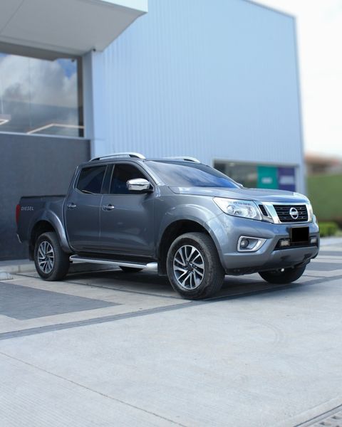 NISSAN NP300 FRONTIER LE 2019 - imagen secundaria 2