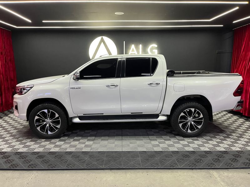 Toyota Hilux SRV 2.8L Diesel - imagen secundaria 1