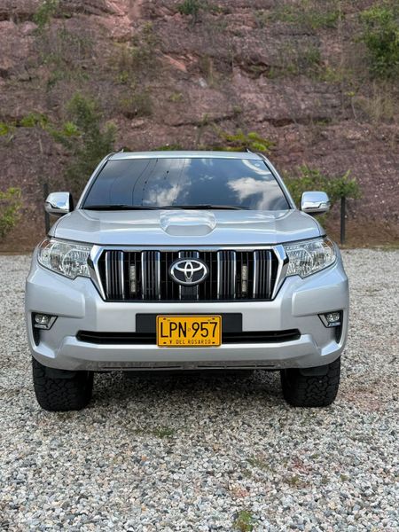Toyota prado txl 2022 diesel blindaje 2 plus - imagen secundaria 1