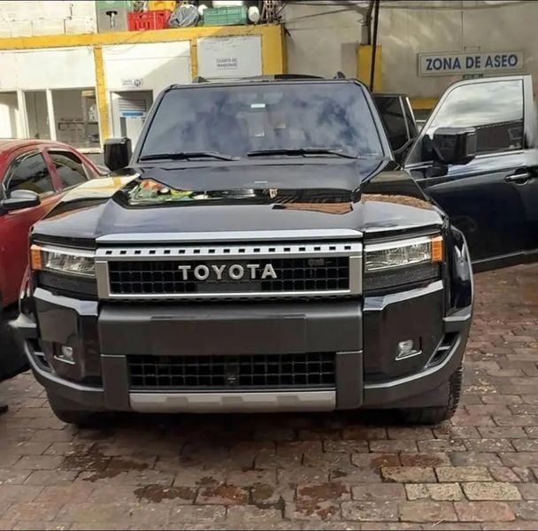 Toyota Prado TXL 2026 - imagen 1