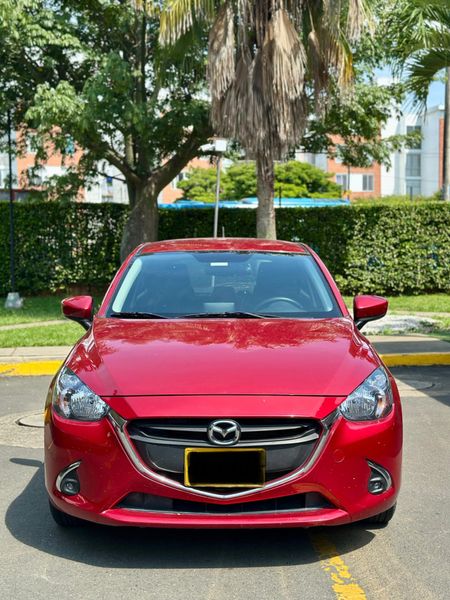 Mazda 2 Touring AT - Modelo 2018 - imagen secundaria 1