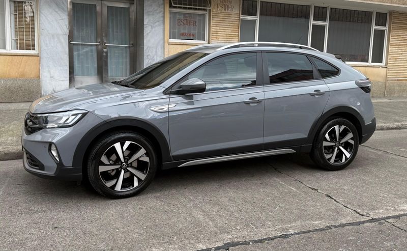 Vendo Volkswagen nivus highline - imagen secundaria 1