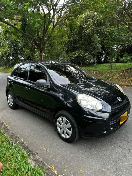 Nissan March - imagen secundaria 1