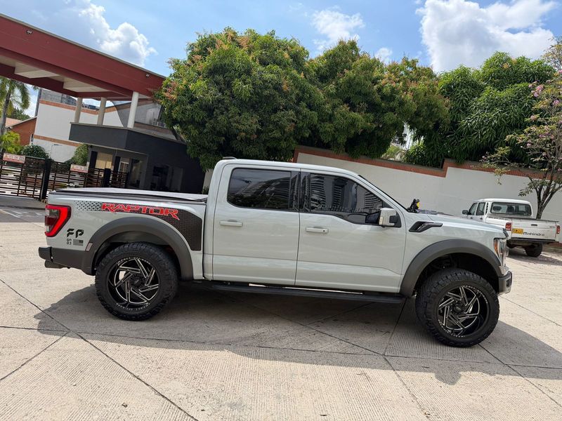 Ford f150 raptor 2023  blindaje 2 plus - imagen secundaria 2